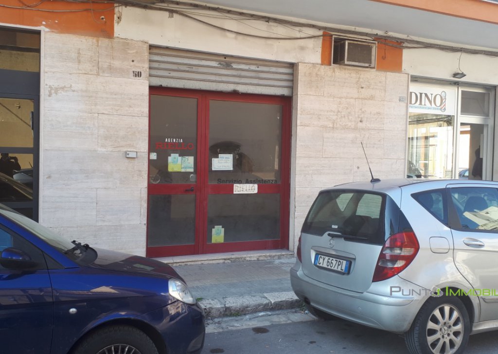 Vendita negozio / locale commerciale Brindisi - locale commerciale in via giulio cesare Località commenda