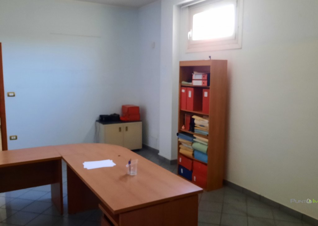 ufficio / studio in affitto  via carmine 44, Brindisi, località centro