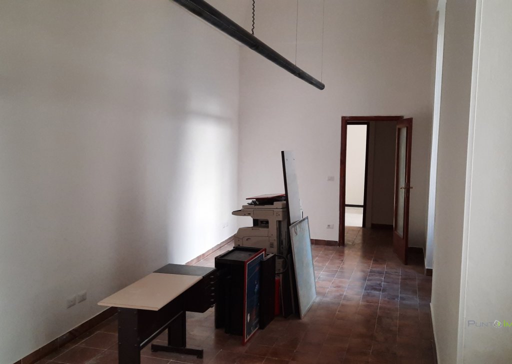 ufficio / studio in affitto  corso umberto I 85, Brindisi, località centro