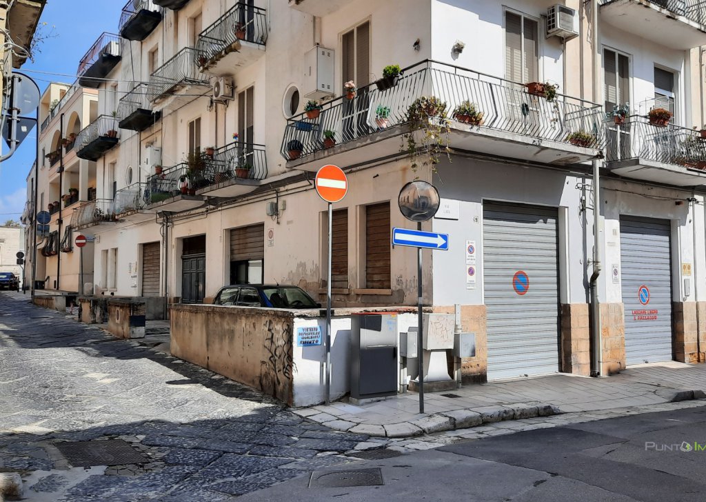 Vendita appartamento Brindisi - trilocale in centro Località centro