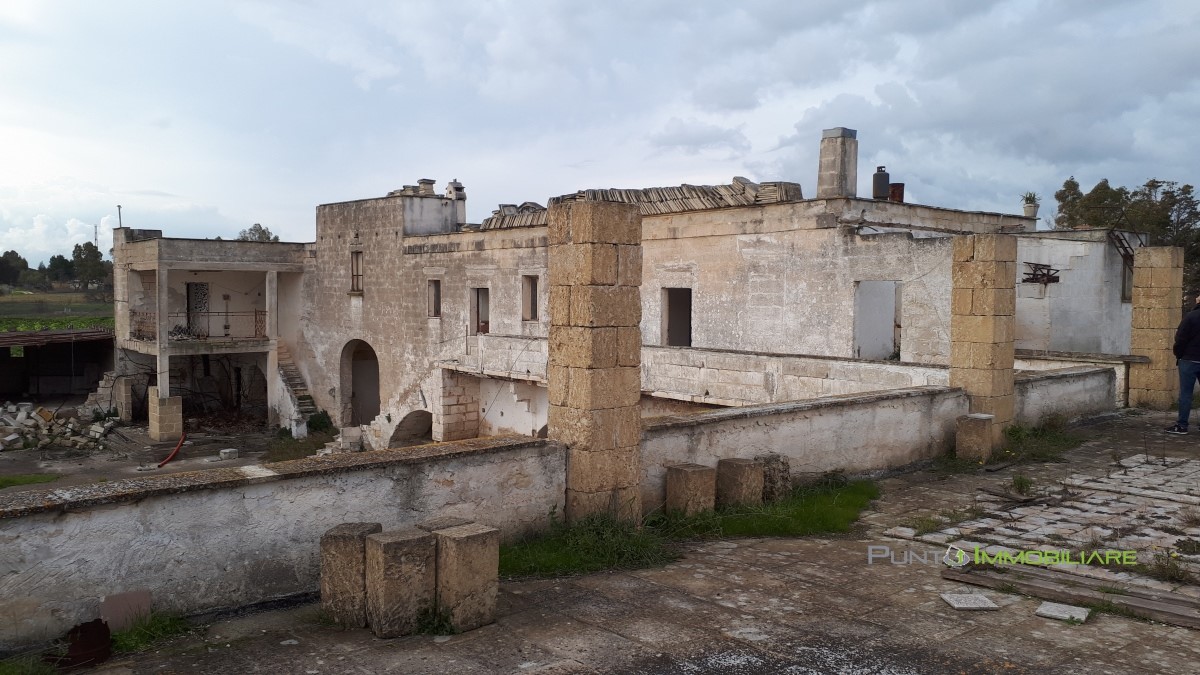 Rustico - Cascina BRINDISI vendita  Brindisi  Punto Immobiliare