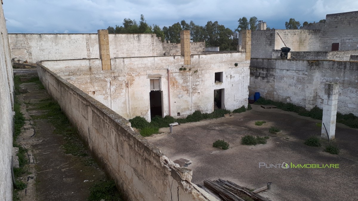 Vendita Rustico/Casale/Corte Brindisi