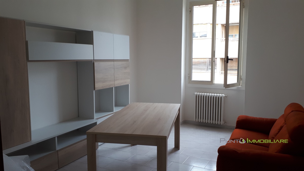 Appartamento BRINDISI affitto  Brindisi  Punto Immobiliare