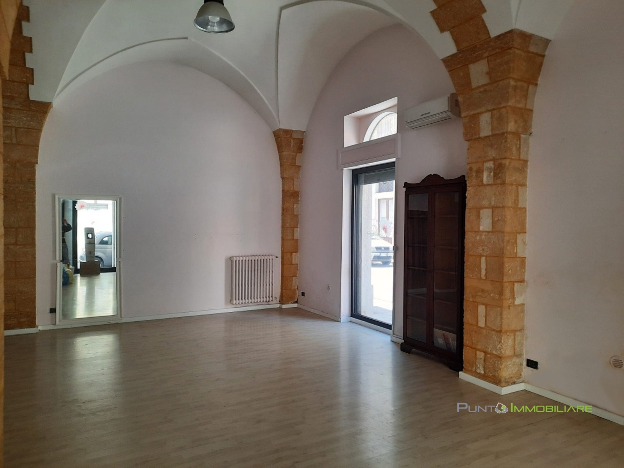 Locale Commerciale Brindisi BR1358732