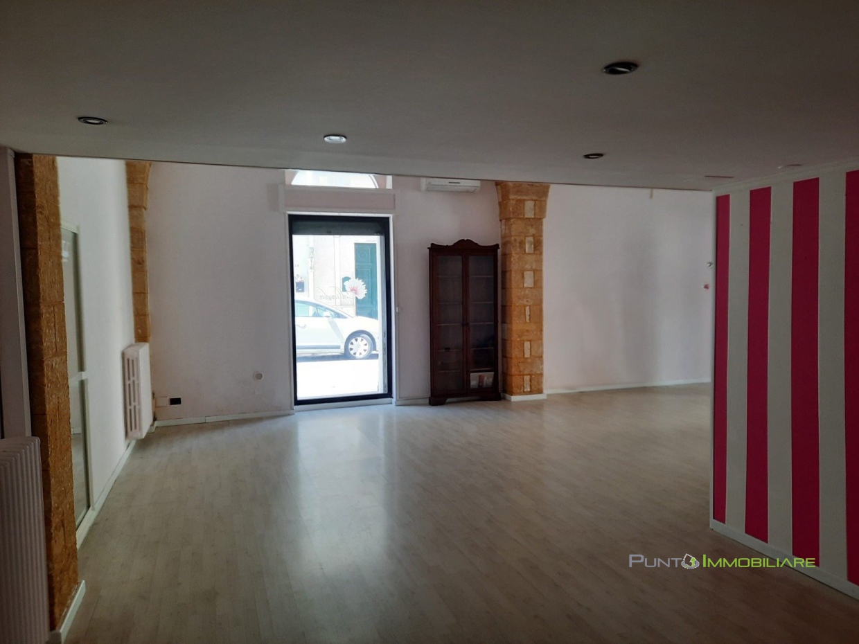 Locale Commerciale Brindisi BR1358732
