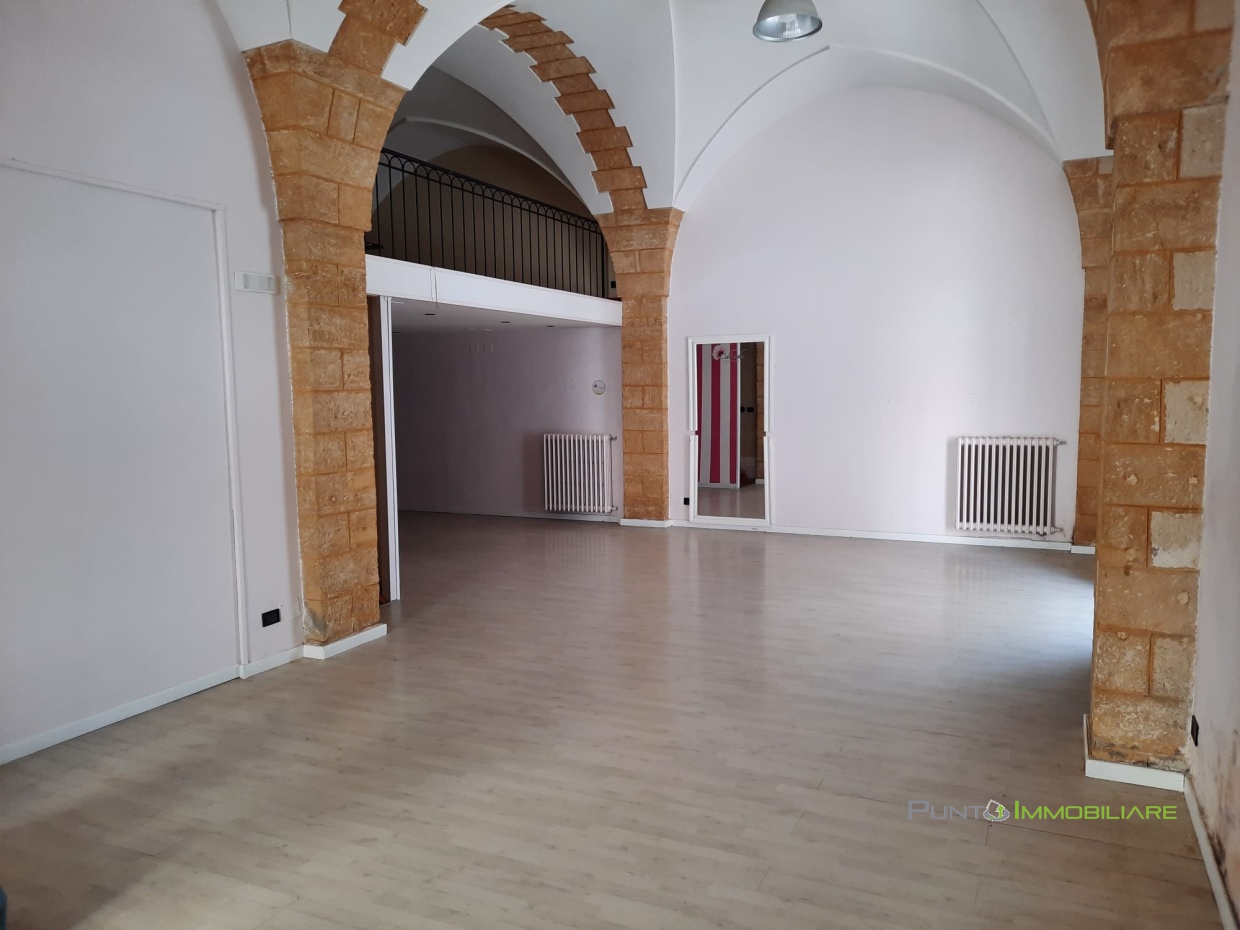 Locale Commerciale Brindisi BR1358732