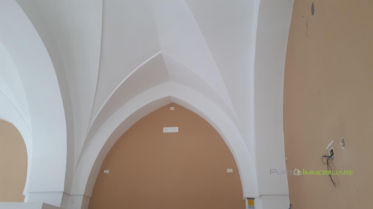 Negozio - Loc.Com. BRINDISI affitto  Brindisi  Punto Immobiliare