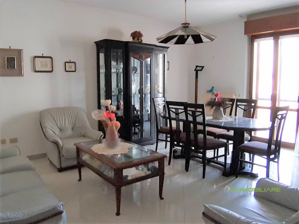 Appartamento BRINDISI vendita  Brindisi  Punto Immobiliare