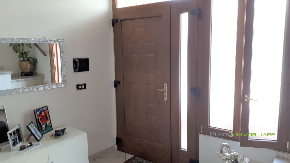 Villa Unifamiliare - Indipendente BRINDISI vendita  Brindisi  Punto Immobiliare