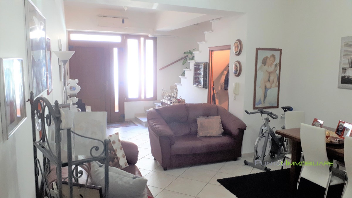 Villa Unifamiliare - Indipendente BRINDISI vendita  Brindisi  Punto Immobiliare
